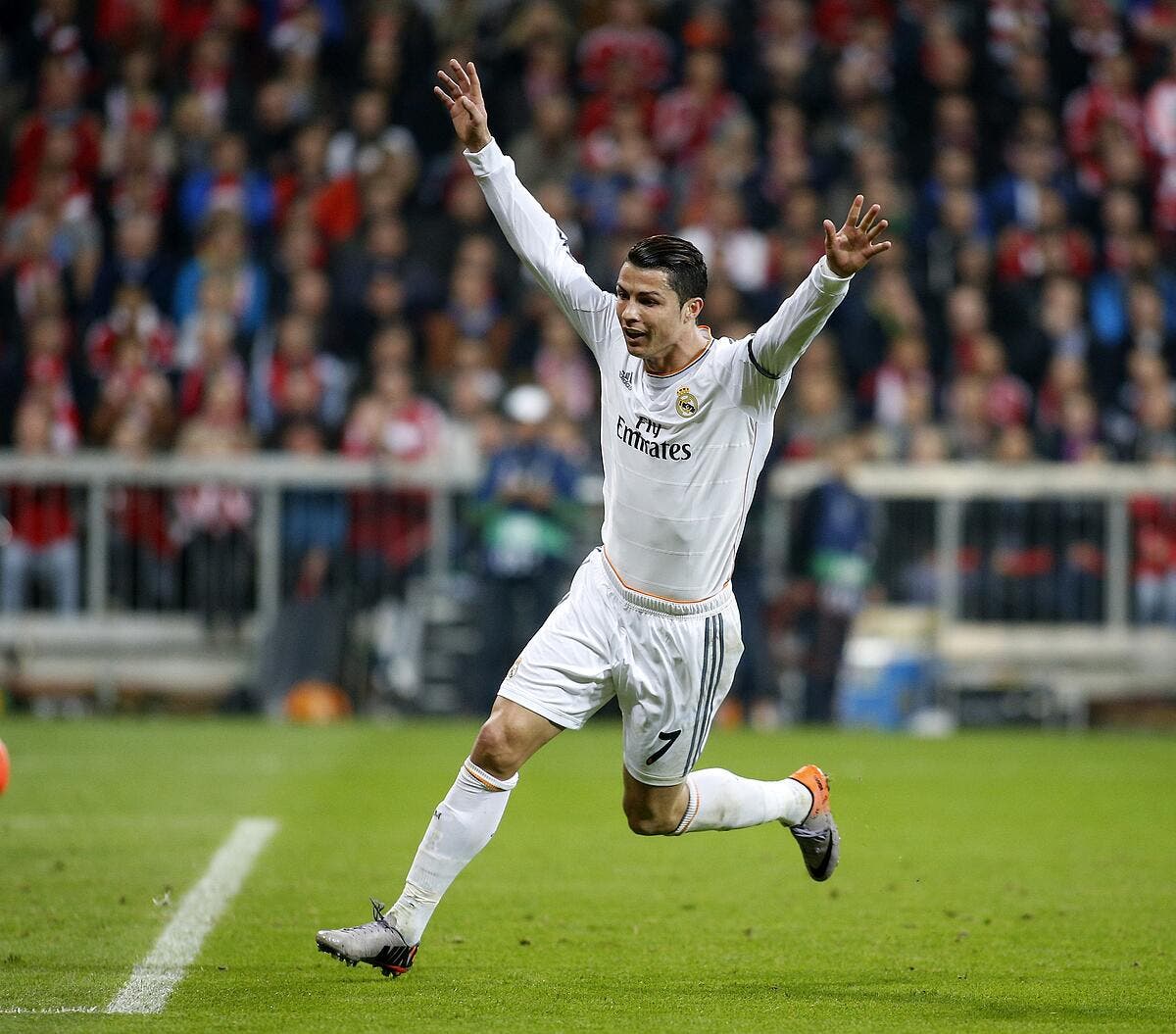 Video de Foot - Vidéo : Le but de l'année pour Cristiano Ronaldo avec ...