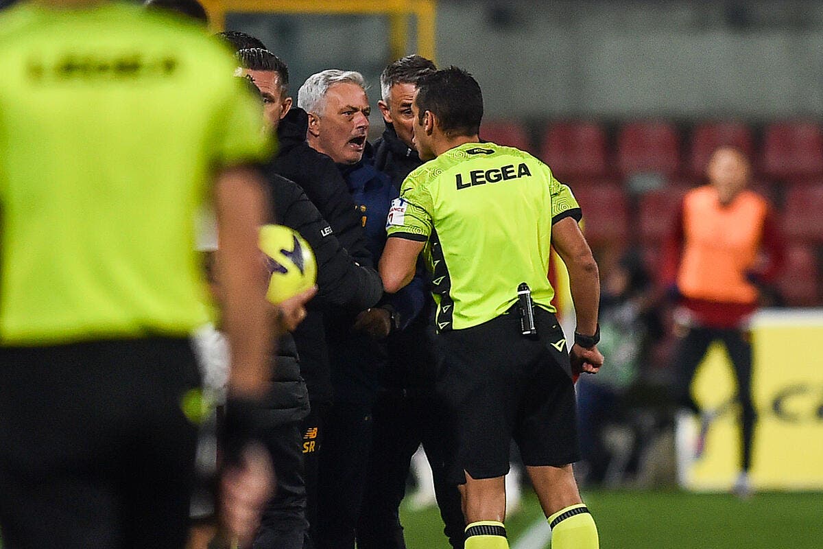Calcio Italia – Ita: Insultato dal 4° arbitro, Mourinho squalificato per 2 partite