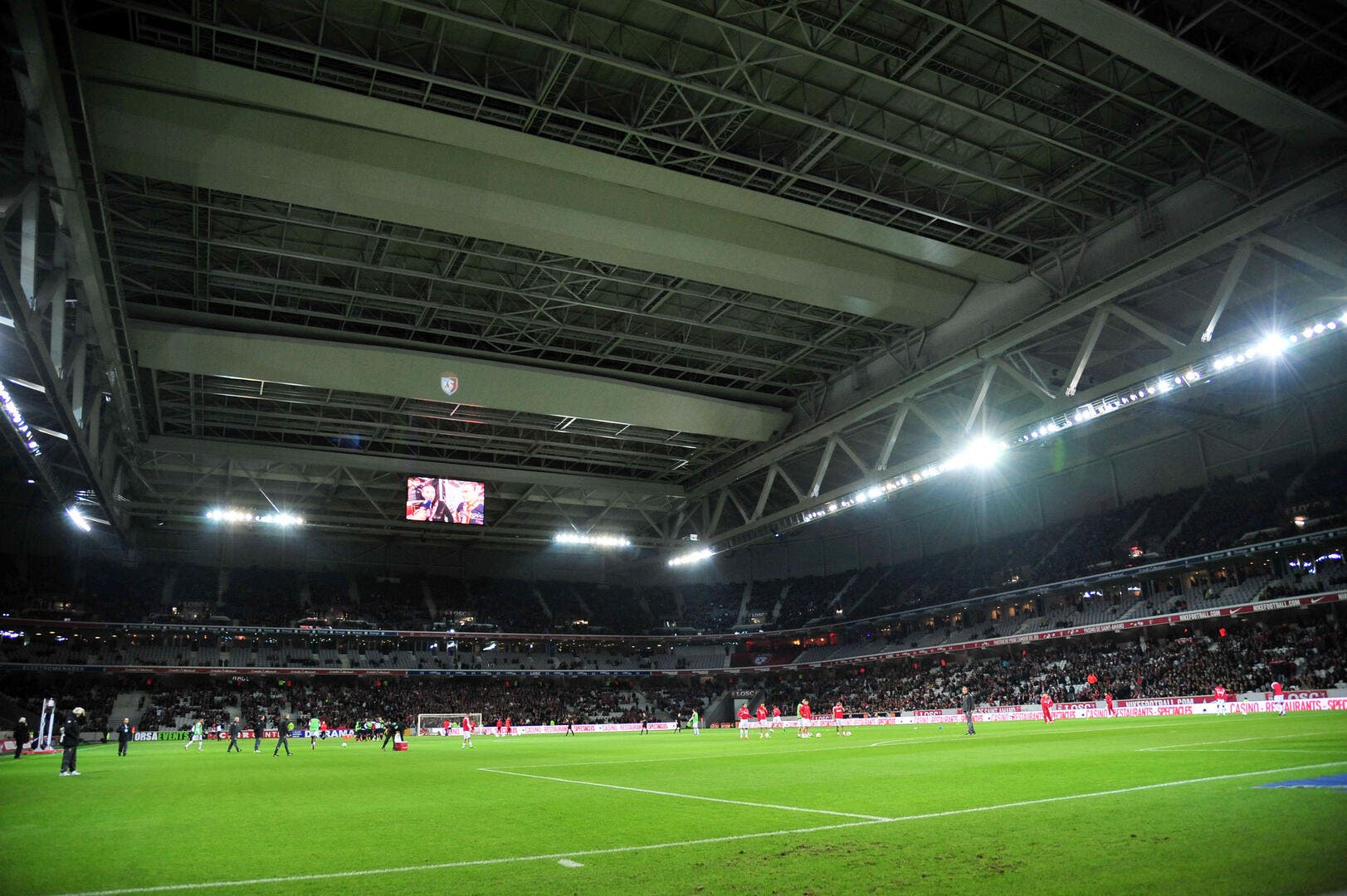 Football Lille - Lille ne fera pas cadeau de son stade à Lens - Foot 01