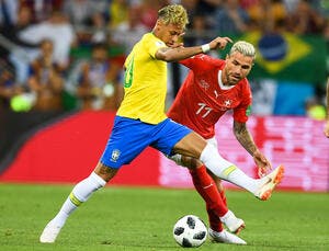 Neymar taillé, Pierre Ménès détruit les « pseudo-spécialistes et anciens joueurs »