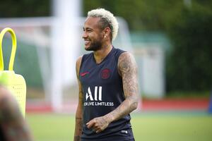 PSG : Pas de clash, Neymar s'éclate avec Mbappé et Cavani