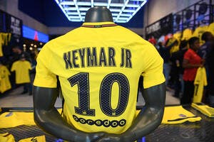 PSG : Les maillots de Neymar vont envahir le Parc prédit Rothen