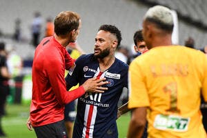 PSG : Neymar fait des selfies groupés, Pierre Ménès applaudit Tuchel