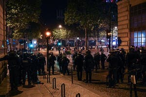 PSG : Pierre Ménès accuse les vrais voyous et faux supporters