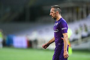 Ita : Ribéry ne quittera pas la Fiorentina après son braquage