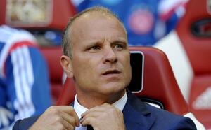 PL : Bergkamp et des milliards, une vague orange en Angleterre ?