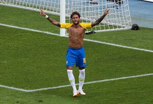 PSG : Neymar offre une leçon de gym, adieu les kilos du confinement