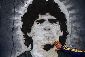 OM : Bernard Tapie regrette d'avoir raté Maradona à Marseille