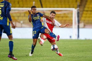 OL : Lyon décimé, Thiago Mendes en défense ?
