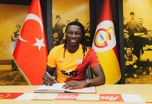 Officiel : Bafé Gomis signe à Galatasaray