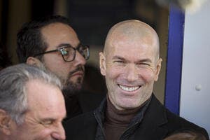 Zidane arrive au PSG, son mercato lancé !