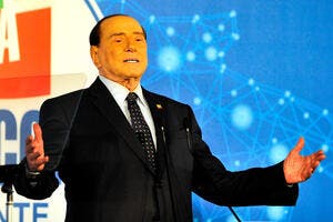 Atteint d'une leucémie, Silvio Berlusconi est en soins intensifs