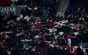 Non, le PSG n'a pas viré des supporters pour avoir chanté