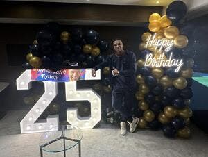Des fruits pour son anniversaire, Mbappé fête à sa façon