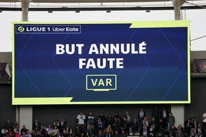 La VAR stoppée en Ligue 1, il fait une offre aux arbitres !
