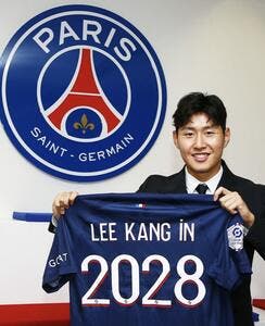 Officiel : Le PSG recrute Kang-in Lee