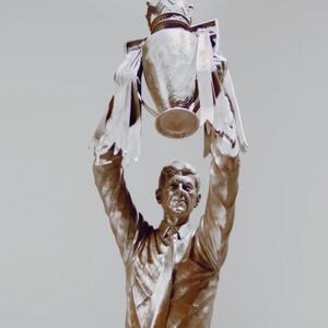 Arsenal : La statue d'Arsène Wenger dévoilée