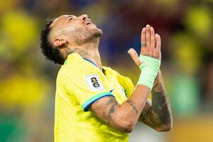 Dans le pire moment de sa vie, Neymar demande de l'aide