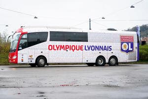 OM-OL : Le bus lyonnais caillassé, Fabio Grosso blessé !