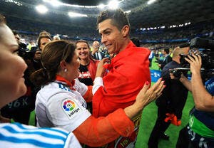 Cristiano Ronaldo gagne un nouveau titre et fait 6.000 kms pour sa mère