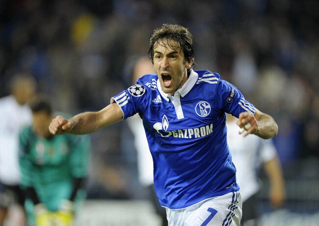 Pari Sportif : Schalke-MU. Gagnez des euros, cool comme Raul.