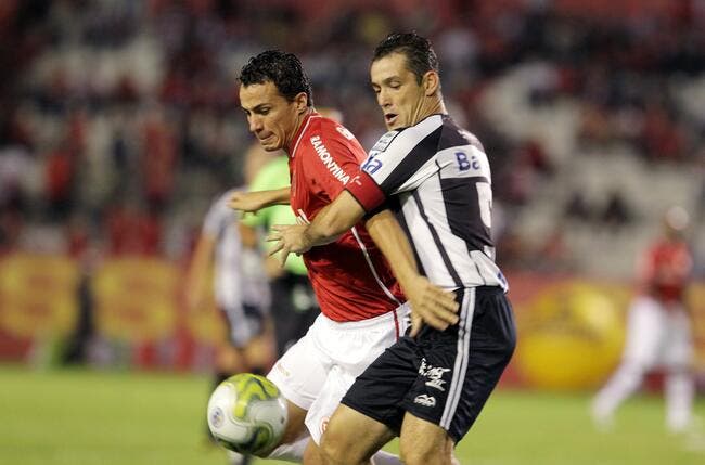 Porto Alegre tente de verrouiller Damiao face au PSG