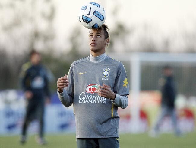 Neymar déclaré intransférable par Santos