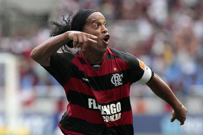 Vidéo : Il ne faut pas jouer au plus malin avec Ronaldinho