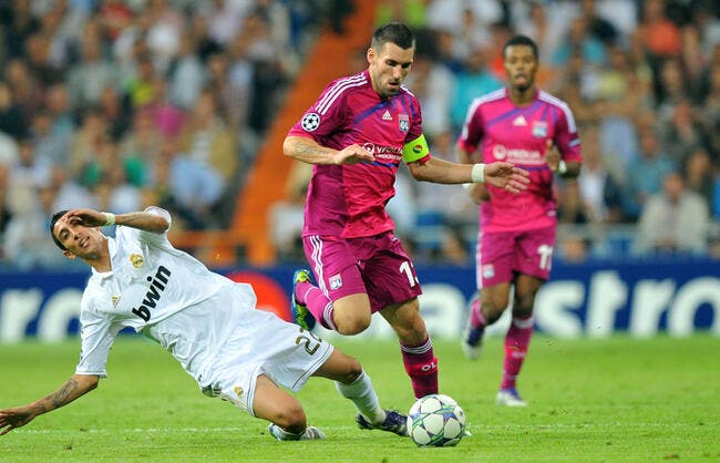Réveillère craint « le pressing de folie  » du Real Madrid