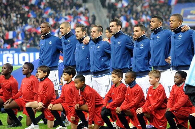 La France bloquée à la 15e place au classement FIFA