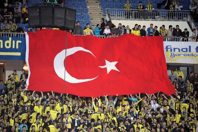 Vidéo : Les matchs de Fenerbahçe interdits aux hommes !