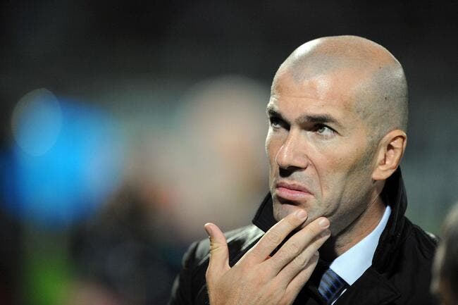 Zidane à la tête des Bleus, s'il le veut bien
