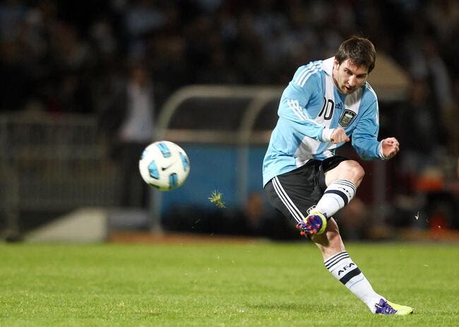 Vidéo : Le but inoui de Messi qui permet à l'Argentine de battre le Brésil