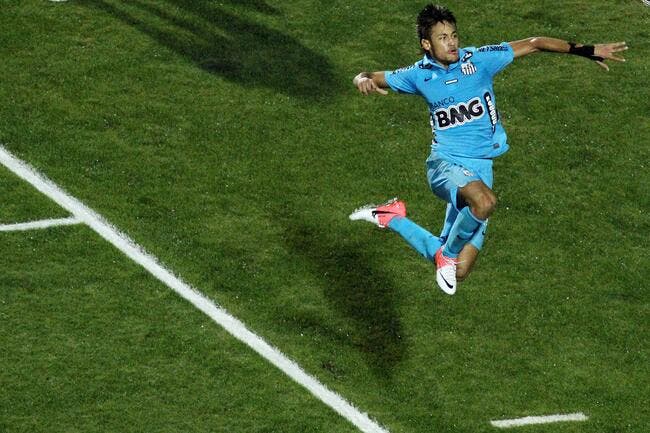 Malgré le PSG, Neymar va rester à Santos jusqu’au Mondial