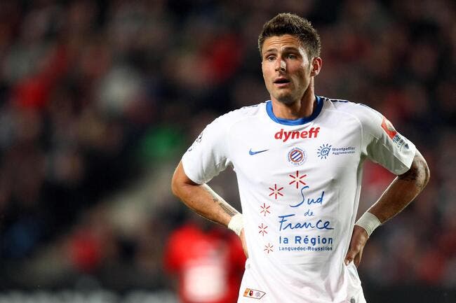 Giroud pour remplacer Berbatov à Manchester United ?