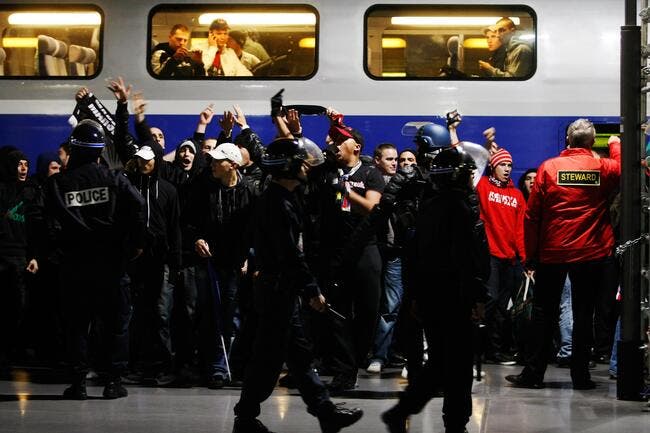 Le PSG se méfie d'un caillassage de son bus à Marseille