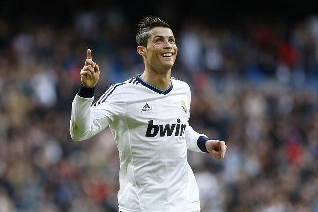 Cristiano Ronaldo envoie un message au PSG et à Chelsea