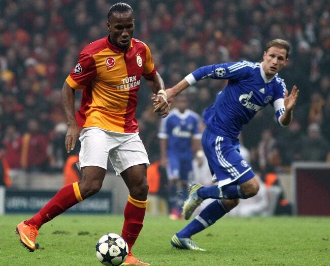 Schalke 04 dénonce à l'UEFA la présence de Drogba avec Galatasaray