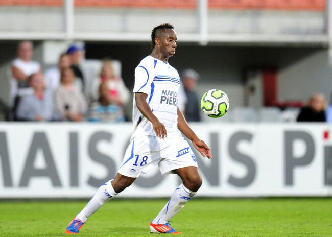 Officiel : Lille recruté Meïté en provenance d’Auxerre