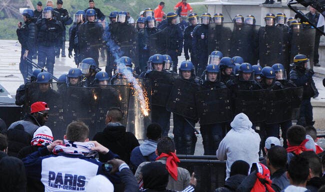 Un fan du PSG attaque les vigiles du Trocadéro en justice