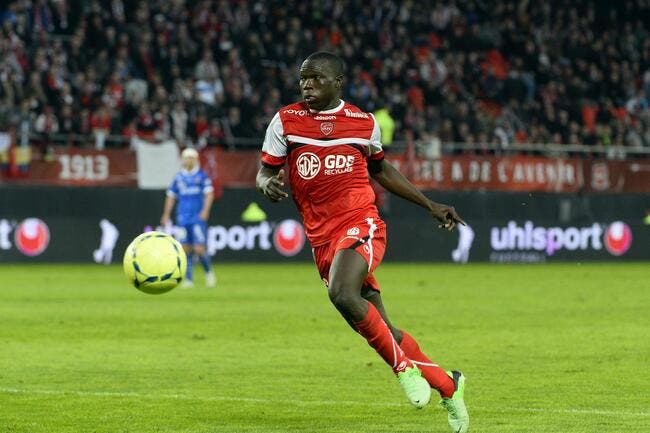 Officiel : Lorient recrute Guerreiro et Aboubakar