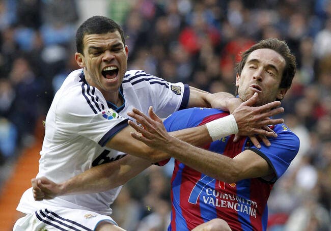 Mourinho n'hésite pas à pousser Pepe dans les orties