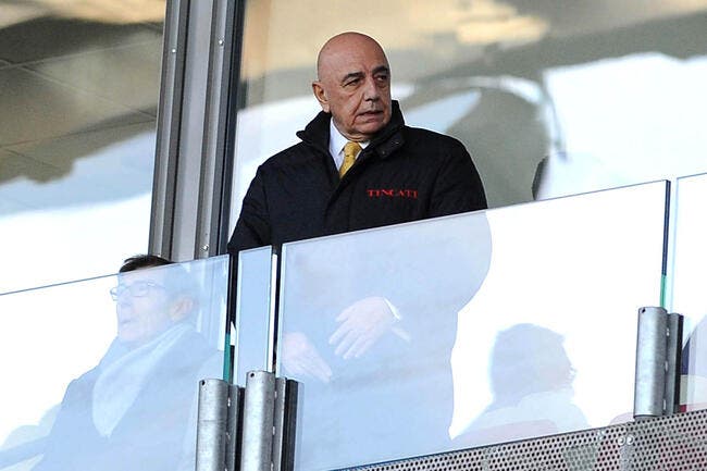 Berlusconi dément le départ de Galliani du Milan AC