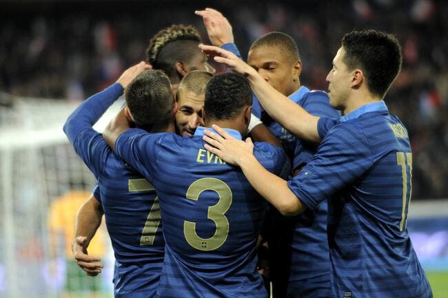 Deschamps applaudit le 6-0 et le but de Benzema