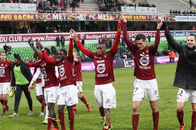 Metz monte en Ligue 1 et enfonce Auxerre !