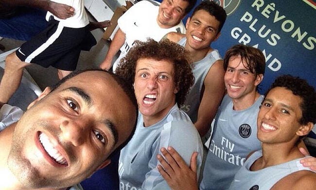 Photo : David Luiz s'éclate déjà dans le vestiaire du PSG