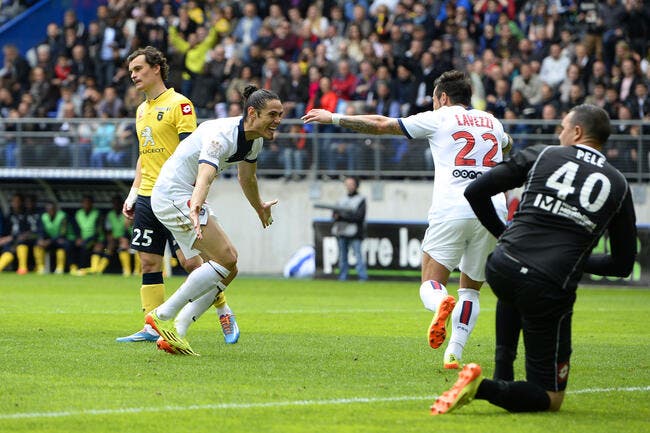 Cavani prend la suite de Zlatan au PSG en avril
