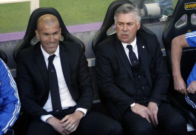 Zidane aurait une offre de Bordeaux entre les mains