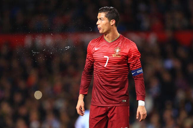 Cristiano Ronaldo fait trembler la Serbie