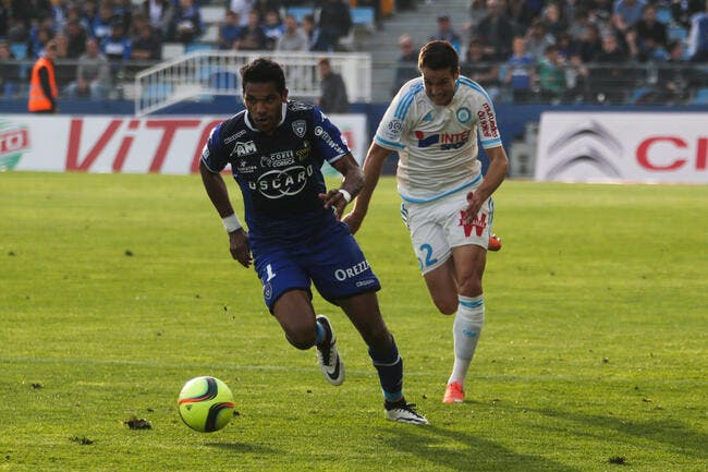 Football Bastia Bastia A été Surpris Par L Om Avant Le Coup D Envoi Foot 01